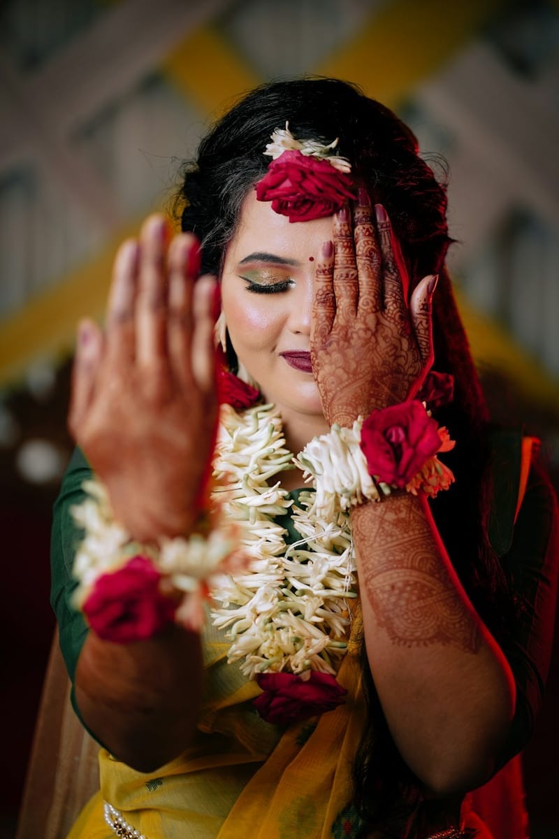 Mehndi artist creating intricate bridal henna in Vadodara