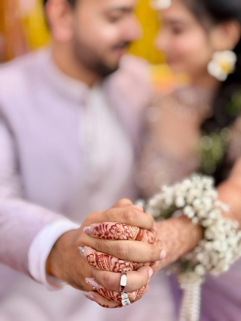 Subtle rose sagai engagement mehndi with delicate net jali work